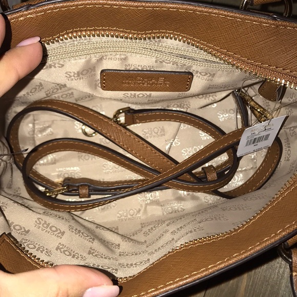 New!Michael Kors “Sandrine Stud” small satchel bag - Picture 4 of 6